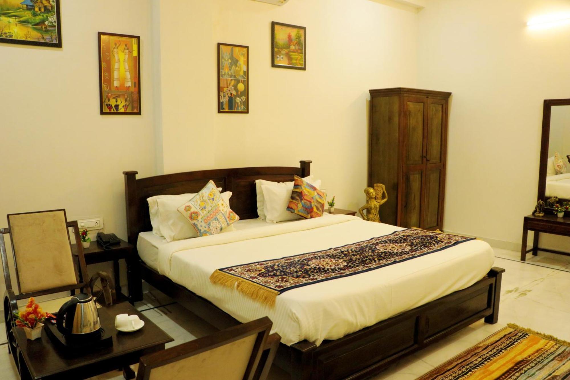 Tripli Udaipur Hotel Kültér fotó